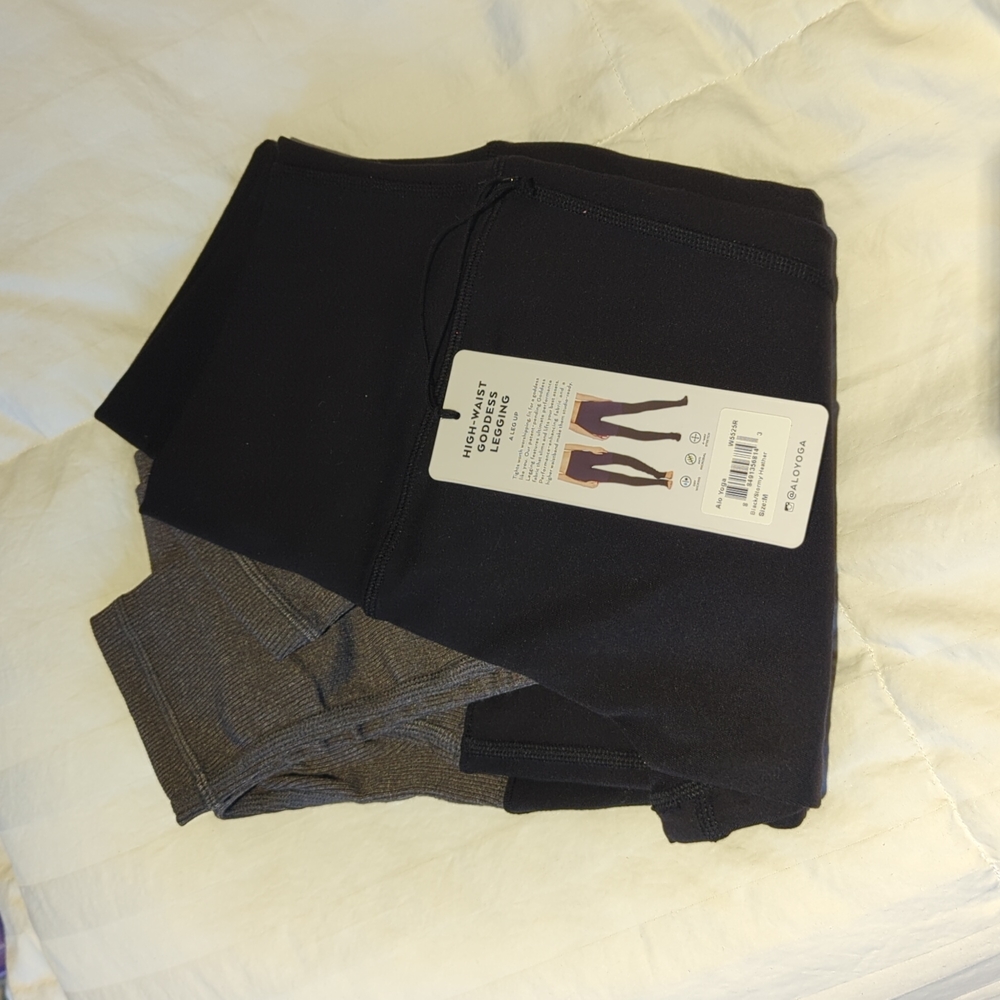NWT Alo Yoga High Waist Goddess Legging